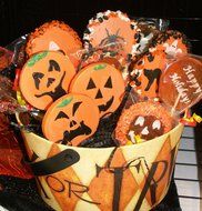 Designer Stencils 742 Mini Jack-o-Lantern Faces Cookie Stencils, Beige/semi-transparent N4