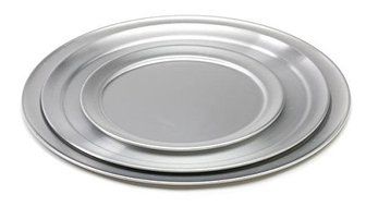 Royal Industries ROY PT 17 17&quot; Wide-Ring Aluminum Pizza Tray N6