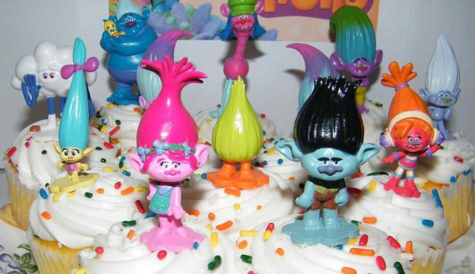 Dreamworks Trolls Movie Deluxe Mini Cake Toppers Cupcake Decorations Set of 17 with Figures and "Treasure Troll... N5
