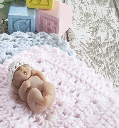 Silicone Mold for Newborn Yawning Baby Laurel 2.5 Inch Handmade Supply N5