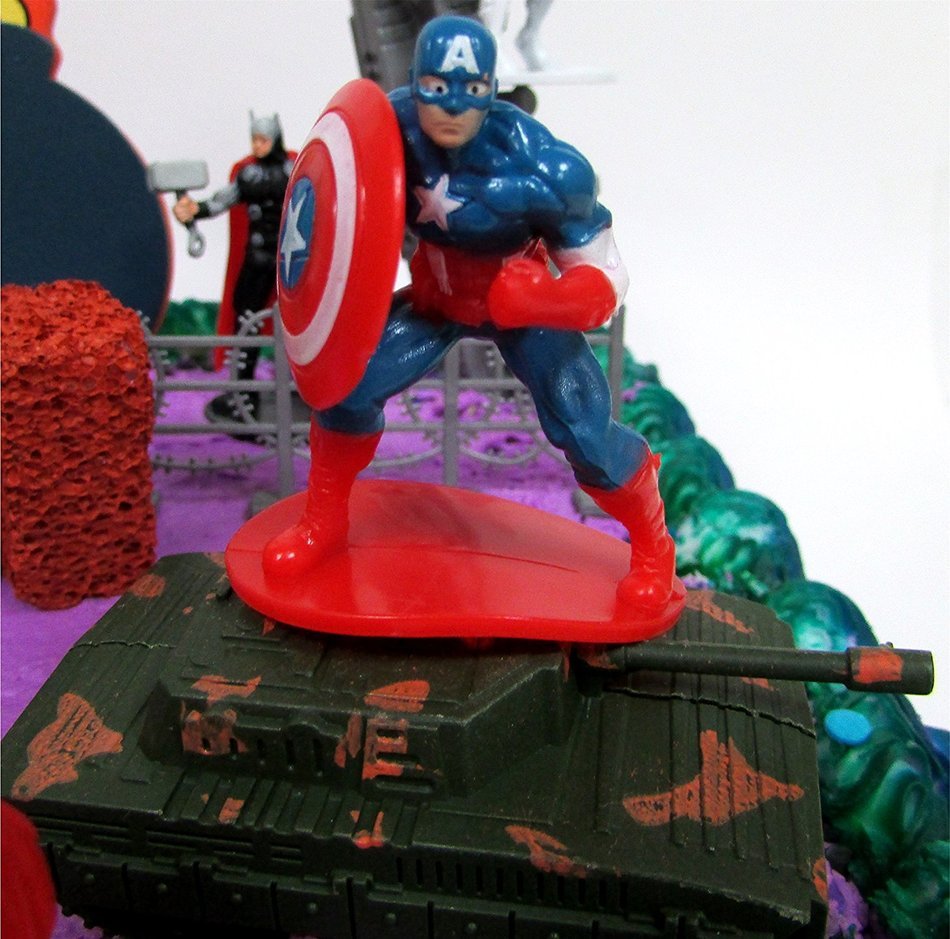 20 Piece AVENGERS & FRIENDS SUPER HERO Birthday Cake Topper Set Featuring Avenger Super Hero Crew Characters and... N9
