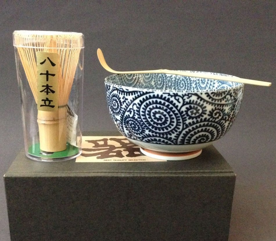 Japanese Porcelain Karakusa Swirl Matcha Cup Bowl Bamboo Scoop 80 Whisk Tea Ceremony Set