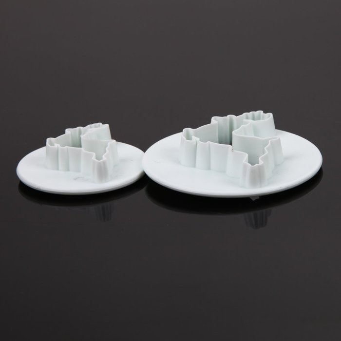 Whitelotous Christmas Theme Cookie Cutters - Plastic Fondant Cake Sugarcraft Cutter Decorating Baking Mold Plunger... N24