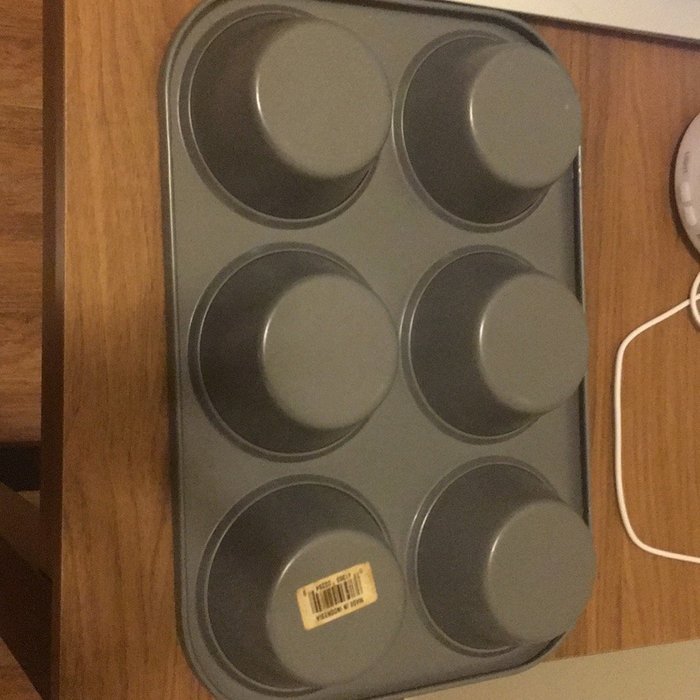 8-cup non stuck muffin pan