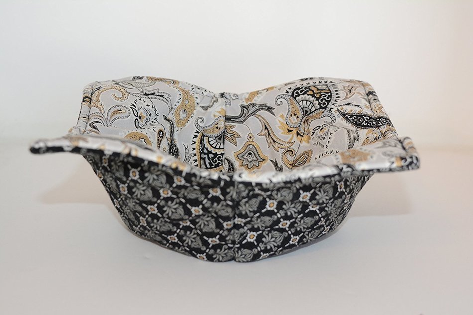 Microwave Bowl Cozies // Reversible // Set of 3 // 1 Small Bowl Cozy // 1 Medium Bowl Cozy // 1 Dinner Plate Cozy... N34