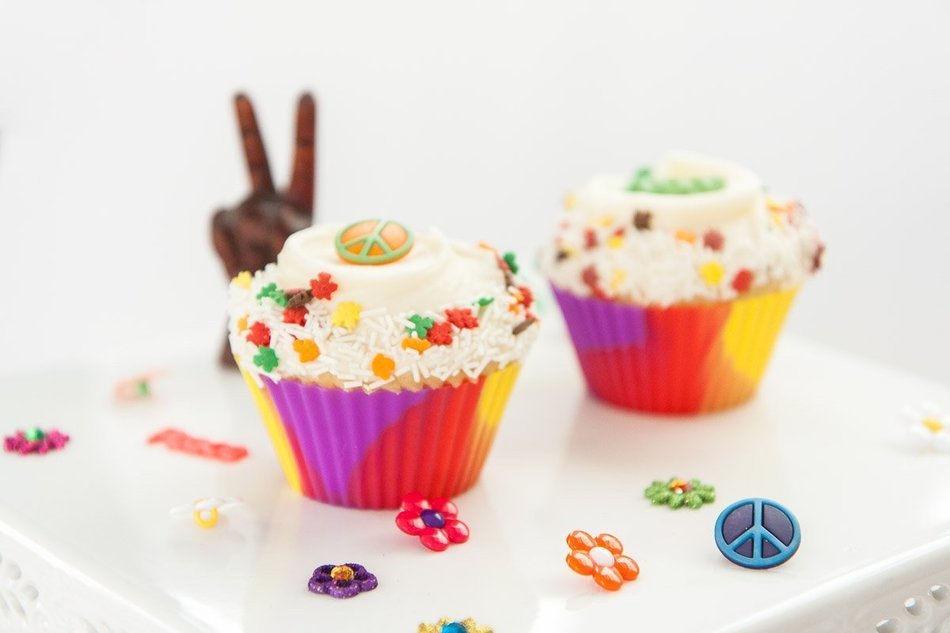 Set of 12 Premium Quality Tie-Dye Silicone Baking Cups / Reusable Cupcake Liners-Environmentally Safe-Lifetime... N22