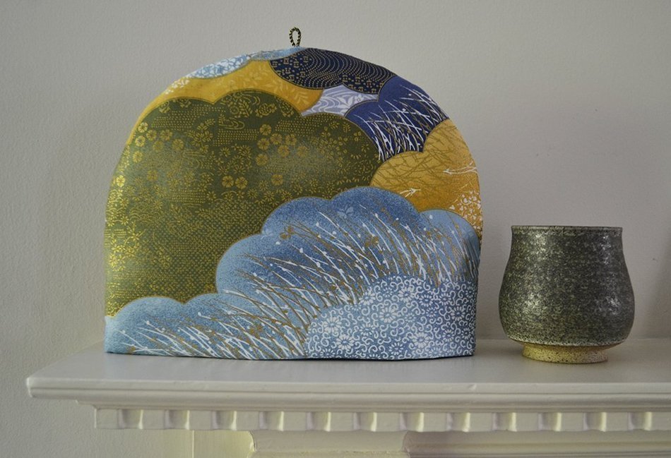 Japanese Print Artisanal Cotton Insulated Tea Cozy - Wind and Clouds - One Medium N2