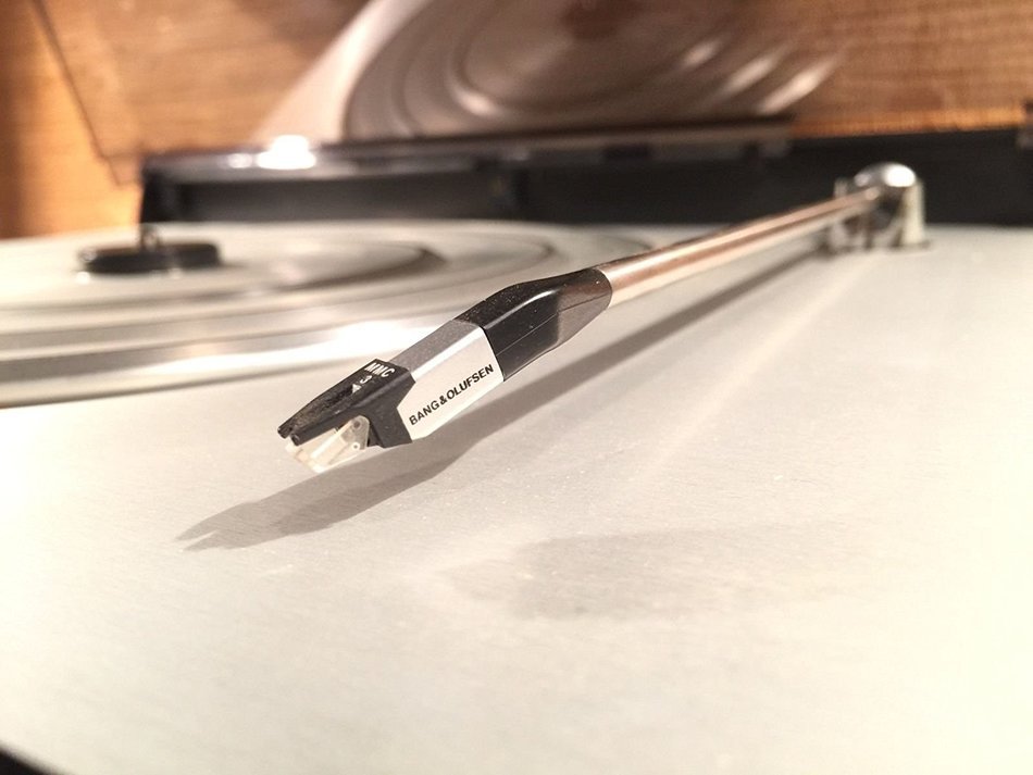 Bang & Olufsen Of Denmark Beogram 2404 Turntable N4