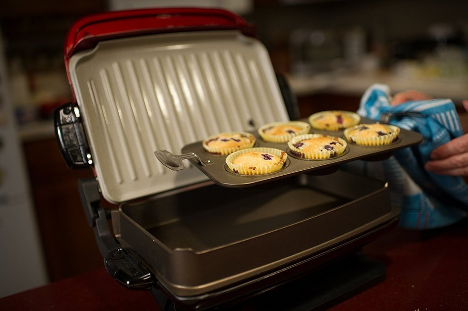 George Foreman GRP4842R 3-in-1 Multi-Plate Evolve Grill, Electric Grill, (Panini Press, Grilling, and Waffle Plates... N33