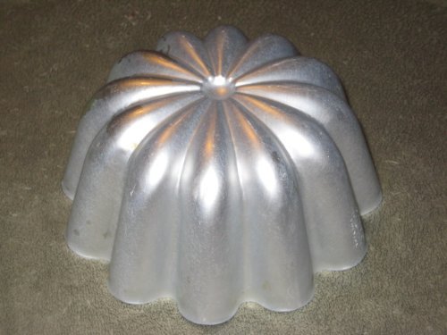 Vintage Mirro Aluminum 7x3 Inch Jell-O Mold / Cake Baking Pan N2