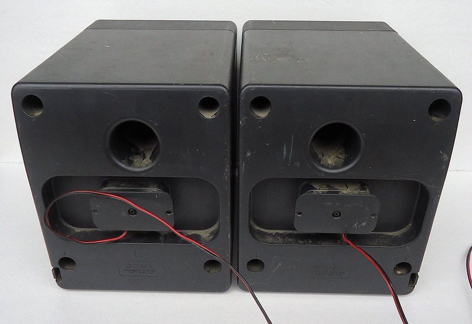 Sony Bookshelf Speakers 2 Way With Mega Bass Vintage Boombox Radio Stereo Speakers Pair N2