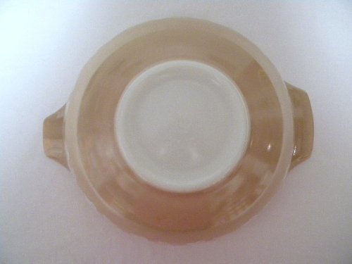 Vintage 1950's Pyrex Sandalwood Beige and White 4 Quart Cinderella Mixing Bowl #444 N2