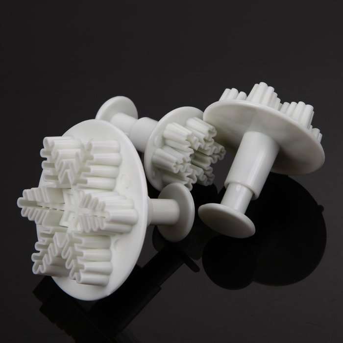 Whitelotous Christmas Theme Cookie Cutters - Plastic Fondant Cake Sugarcraft Cutter Decorating Baking Mold Plunger... N43