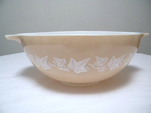 Vintage 1950's Pyrex Sandalwood Beige and White 4 Quart Cinderella Mixing Bowl #444 N4