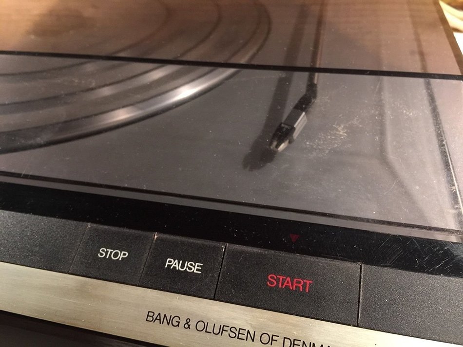 Bang & Olufsen Of Denmark Beogram 2404 Turntable N5