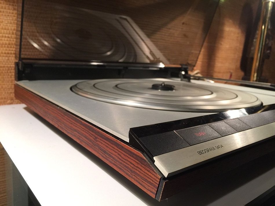 Bang & Olufsen Of Denmark Beogram 2404 Turntable N7