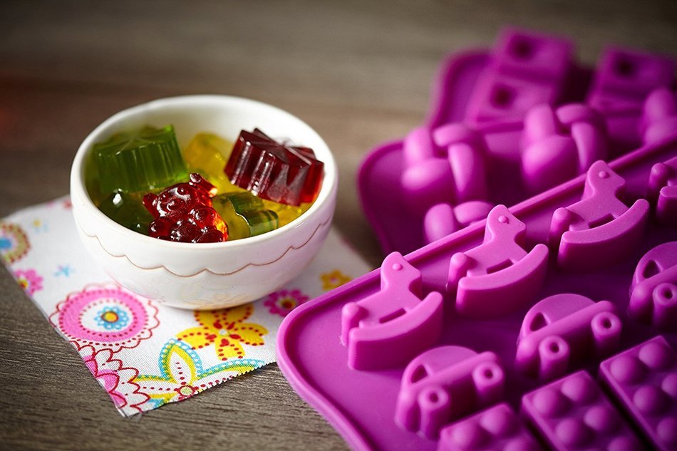 Silicone Chocolate Candy Molds, 3-Pack Set, Non-Stick Candy & Ice Cube Molds, Choice of Three Colors, Chocolate... N6