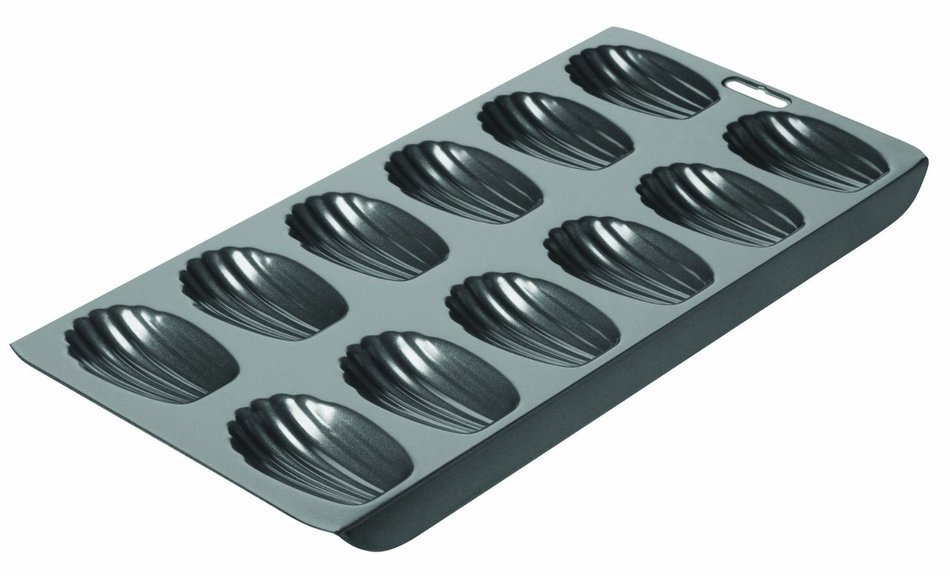 Chicago Metallic 26631 12-Cup Nonstick Madeleine Pan N2