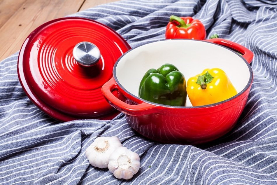 Enameled Cast Iron Dutch Oven &ndash; Red Color with Lid, 3.2-quart - by Utopia Kitchen N4