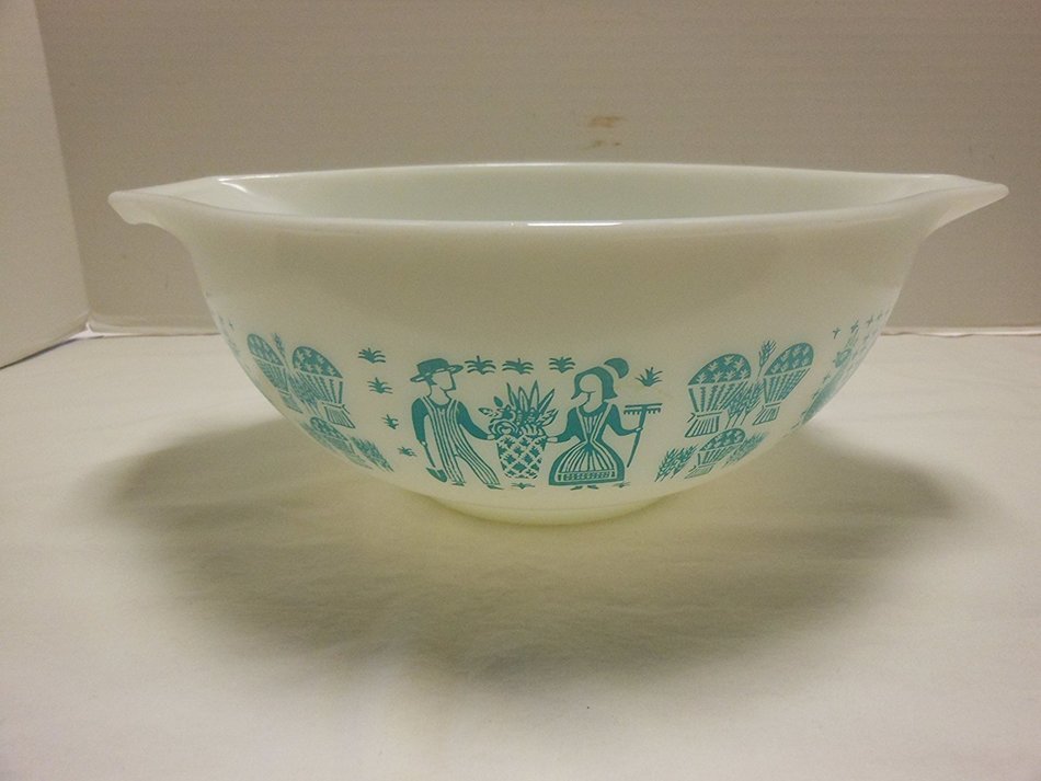 VINTAGE PYREX AMISH BUTTERPRINT 2 1/2 QUART BOWL #443