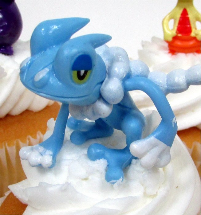 POKEMON 14 Piece Birthday CUPCAKE Topper Set Featuring 8 Random Pokemon Figures and Themed Decorative Accessories... N2