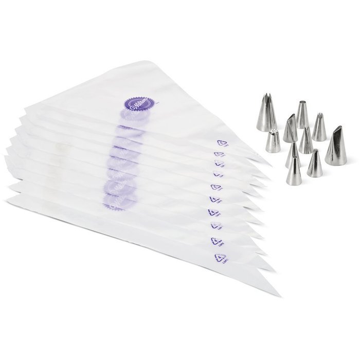 Wilton 2104-1364 12-Piece Cupcake Decorating Set N11