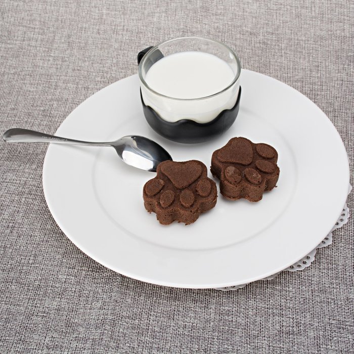 LAVAVIDA 6 Cavity Bear Paw Pan, Silicone Chocolate Jelly Candy Mold, Reusable & Non-stick Footprint Cookie Pan N3