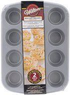 Wilton Recipe Right Covered Muffin Pan