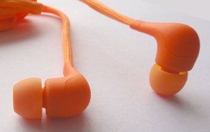 Kokopa Hands free and Music Stereo Earbuds with 3.5mm Jack and Extra Multi Sized Eargels N13