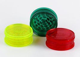 3-Part Acrylic Grinder with Magnet Solid Colored Cover (Green) N12