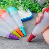 Y&amp;XL&amp;H Piping Rob Suit with 3 Icing Pipings Food Safe Silicone Material Random Colors N3