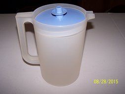 Tupperware 2qt. Pitcher Frosty Orange Peel Sheer with Country Blue Push Button Top