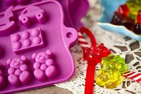 Silicone Chocolate Candy Molds, 3-Pack Set, Non-Stick Candy &amp; Ice Cube Molds, Choice of Three Colors, Chocolate... N17