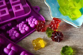 Silicone Chocolate Candy Molds, 3-Pack Set, Non-Stick Candy &amp; Ice Cube Molds, Choice of Three Colors, Chocolate... N18