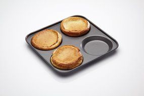 Master Class Non-Stick Four Hole Yorkshire Pudding Pan KCMCHB16 N3
