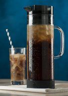 Primula Cold Brew Travel Bottle with Black Insulating Neoprene Sleeve &ndash; Borosilicate Glass and Stainless Steel... N9