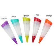 Y&amp;XL&amp;H Piping Rob Suit with 3 Icing Pipings Food Safe Silicone Material Random Colors N5