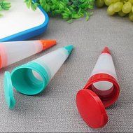 Y&amp;XL&amp;H Piping Rob Suit with 3 Icing Pipings Food Safe Silicone Material Random Colors N6