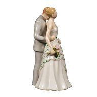 Shamrock Bride and Groom White Porcelain Wedding Cake Topper - 6 N5