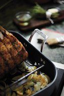 Calphalon 1948245 Signature Stainless Steel Roaster Pan with Rack, 16", Silver N3