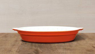 Creo SmartGlass Pie Pan, 9-Inch, Shanghai Red N10