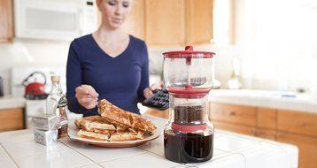 Red Cold Bruer Slow Drip Cold Brew R2 N2