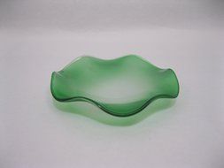 Variation Color Small 3.25" Replacement Wave Saucer Glass Dish for Electric Oil Burner (red matte) N6