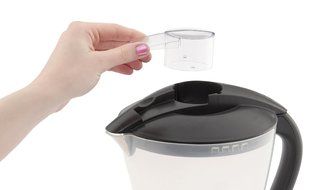 West Bend CL400BG Cocoa Grande Drink Maker with Container, Black N5