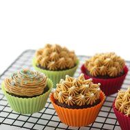 Fans 12pcs Soft Silicone Baking Cups Cupcake Bakeware Liners Case Molds for Muffin Chocolate Cake N7