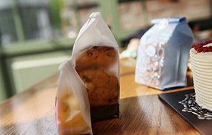 ONOR-Tech 50 PCS Lovely Cute OPP Cookie Bakery Candy Biscuit Treat Gift Diy Plastic Bag + Label Seal Sticker (... N15