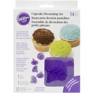 Wilton 2104-0057 14-Piece Cupcake Decorating Set, Hearts N2