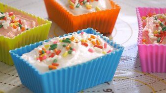 Rectangular Silicone Baking Cups, Pack of 12, Reusable Cupcake Liners for Muffins, Chocolate Molds N6