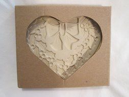 The Pampered Chef Winter Wreath Stoneware Mold
