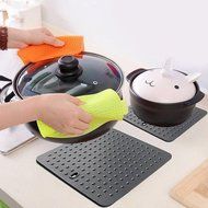 IC ICLOVER 4PCS High Quality Black food Grade Silicone Dot Trivet, Hot Pads Trivet Mats --Non-toxic Silicone Mat...
